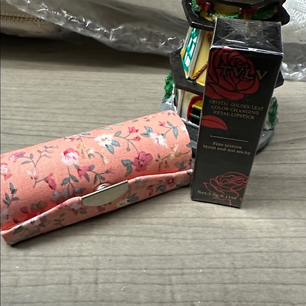LAST 1! Floral Case & Lipstick - PH color changing lipstick. 🆕 - Picture 4 of 5